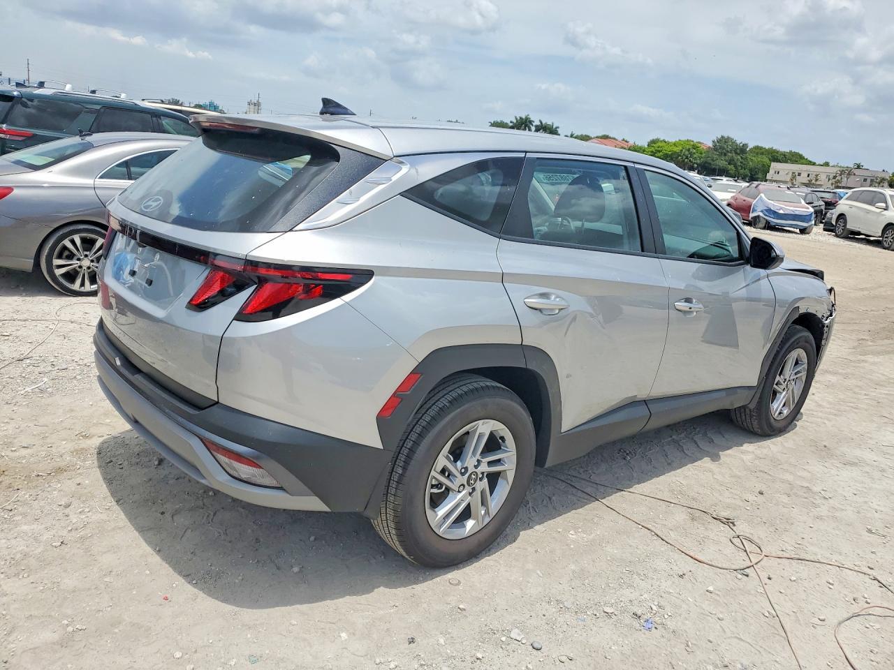 2026 Hyundai Tucson Se - Image 3