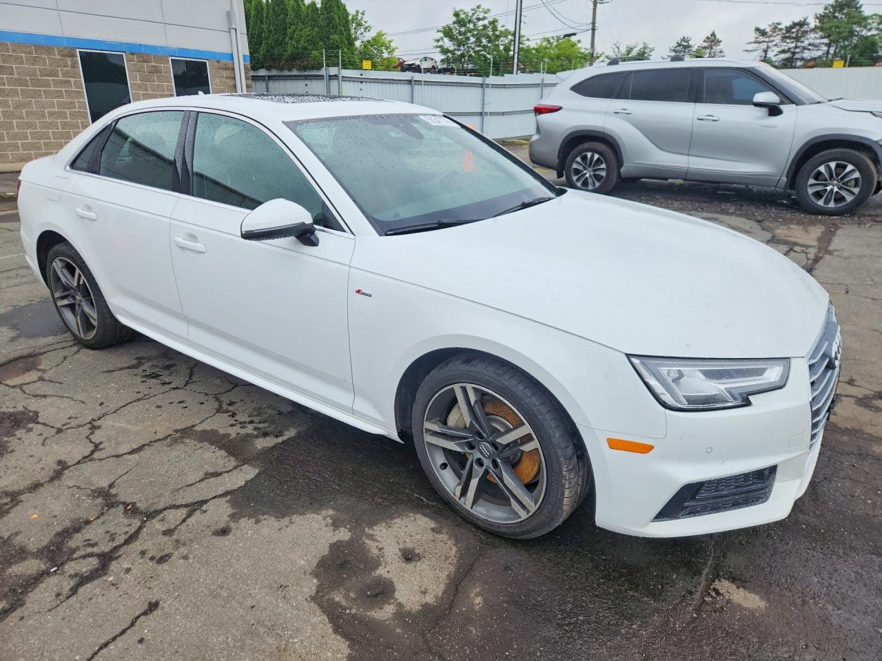 2018 Audi A4 Premium Plus - Image 4