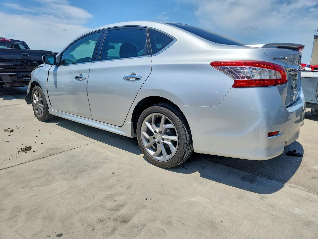 2014 Nissan Sentra Sr - Фото 2