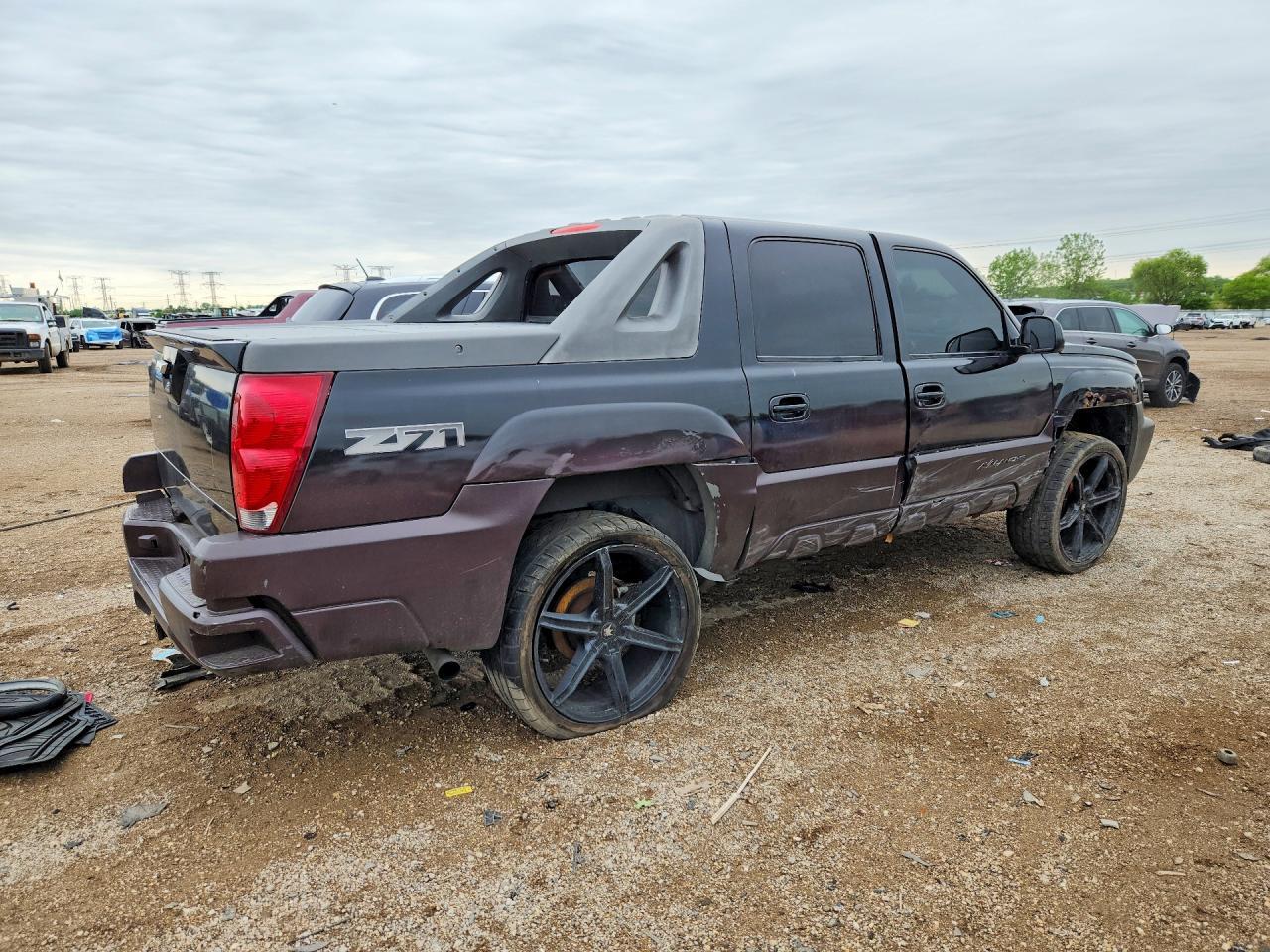 2002 Chevrolet Avalanche K1500 - Фото 3