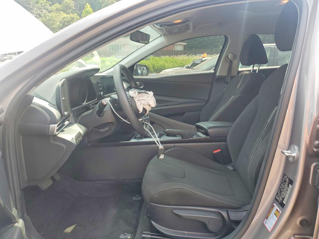 2023 Hyundai Elantra Sel - Image 7