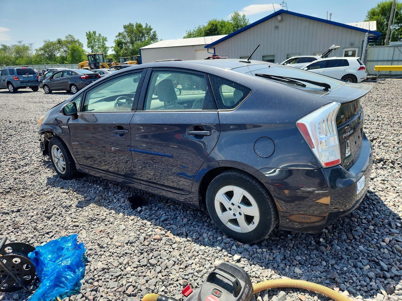 2011 Toyota Prius Two - Фото 2