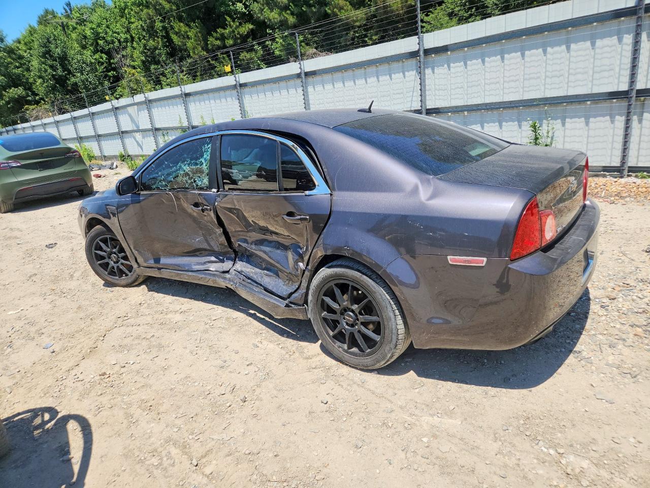 2010 Chevrolet Malibu - Фото 2