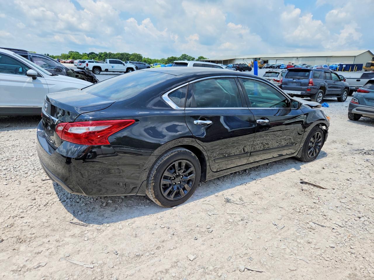 2018 Nissan Altima 2.5 S - Image 3