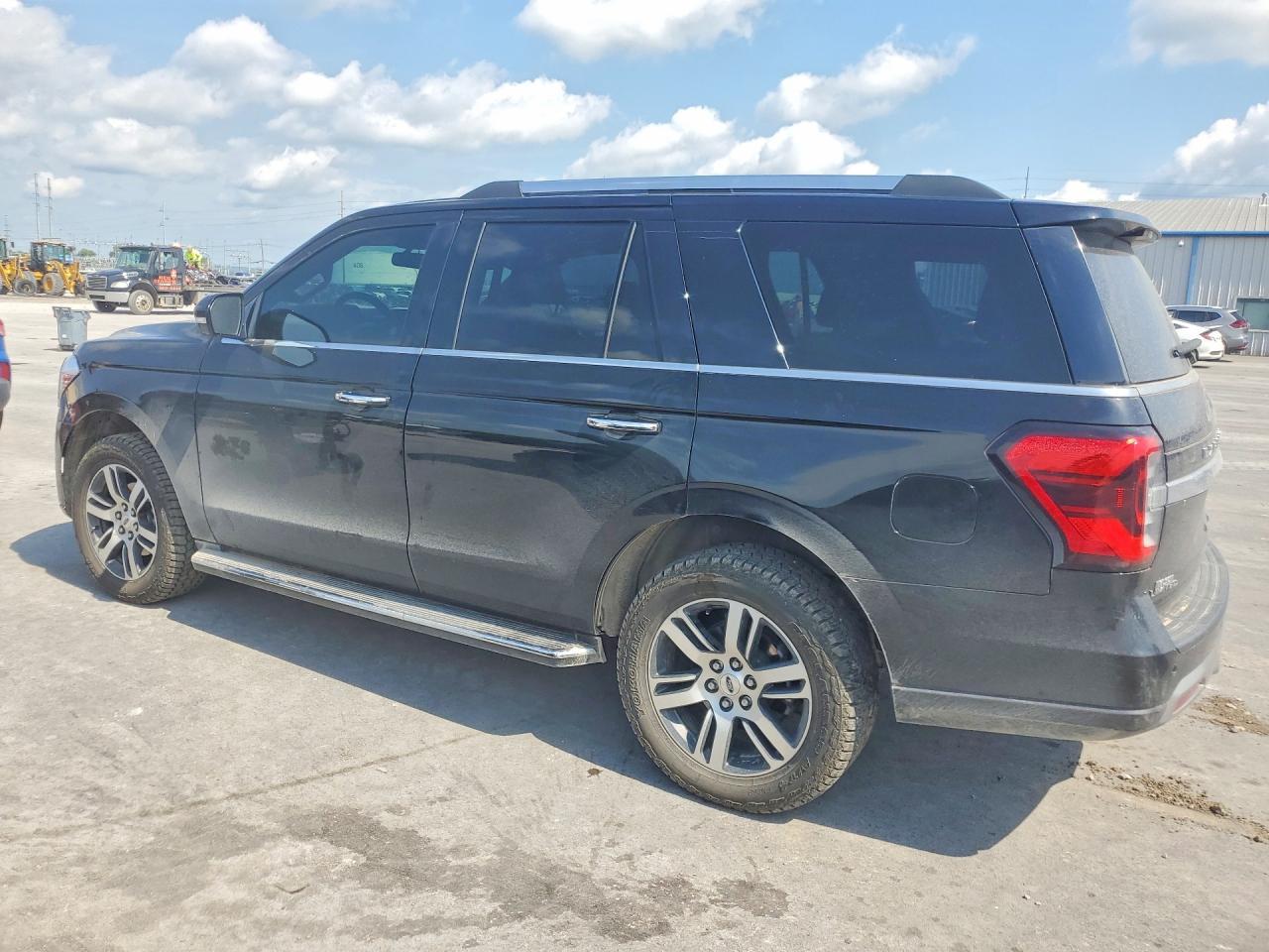 2022 Ford Expedition Limited - Фото 2