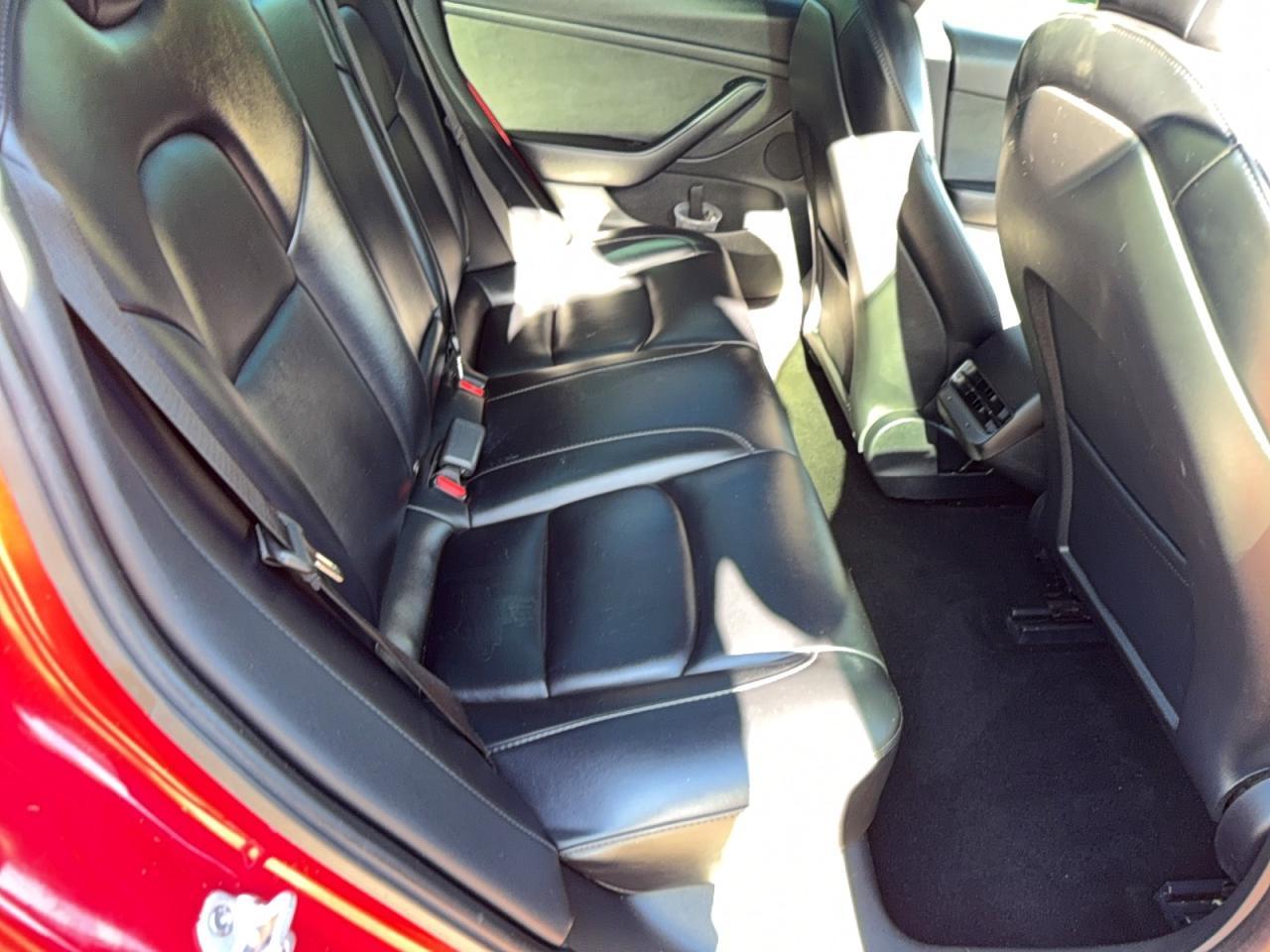 2023 Tesla Model 3 - Фото 6