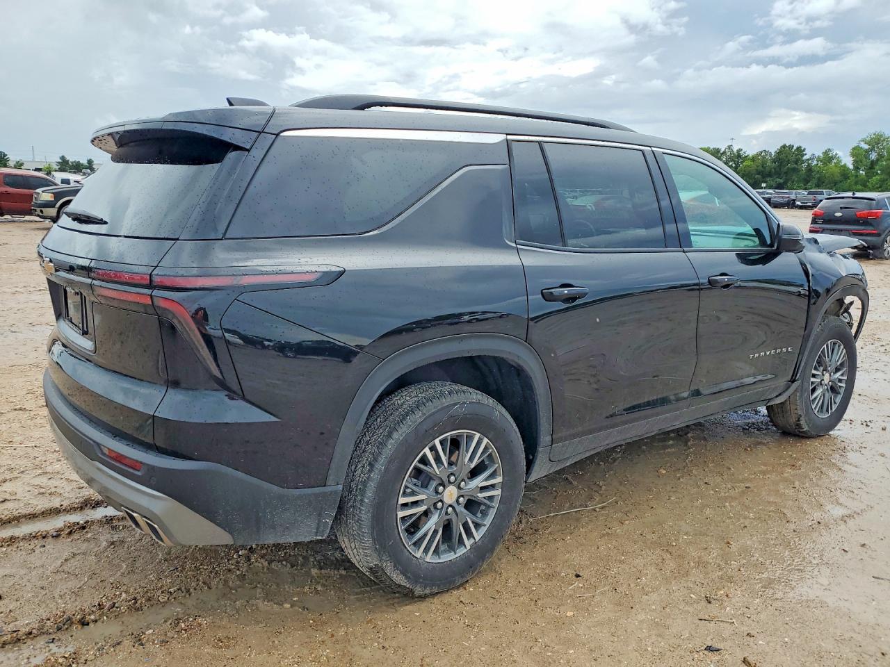 2025 Chevrolet Traverse Lt - Фото 3