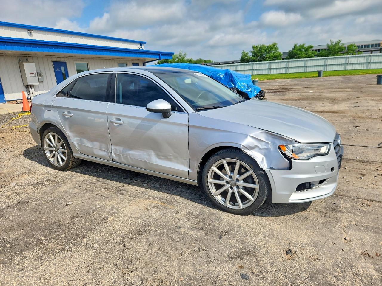 2015 Audi A3 Premium - Image 4