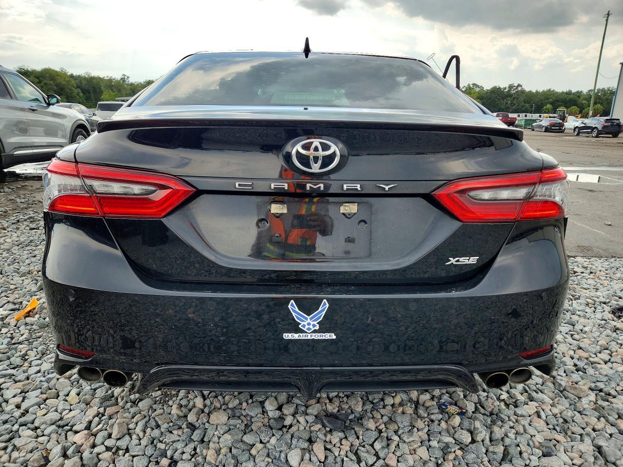 2021 Toyota Camry Xse - Image 6