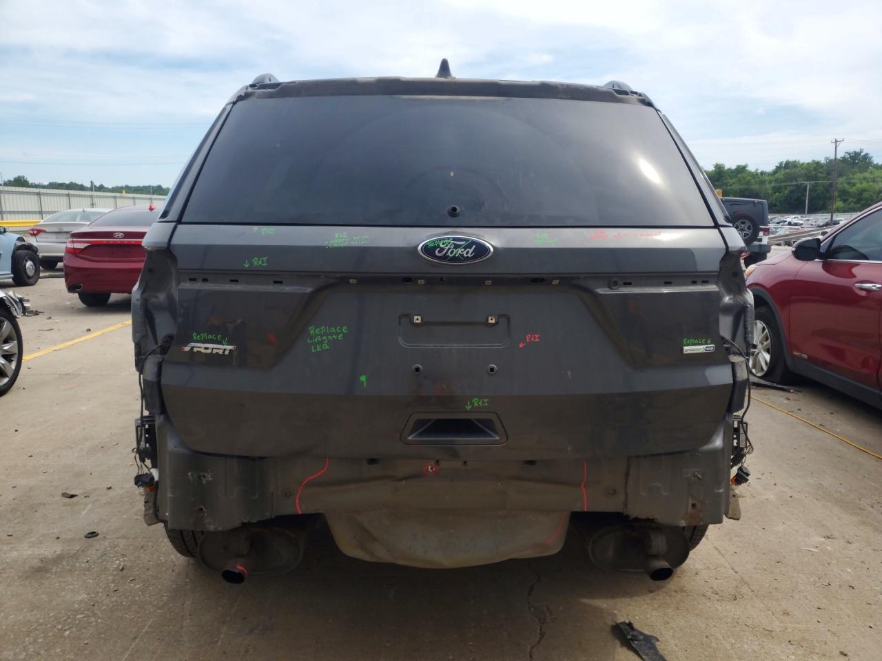 2016 Ford Explorer Sport - Фото 6