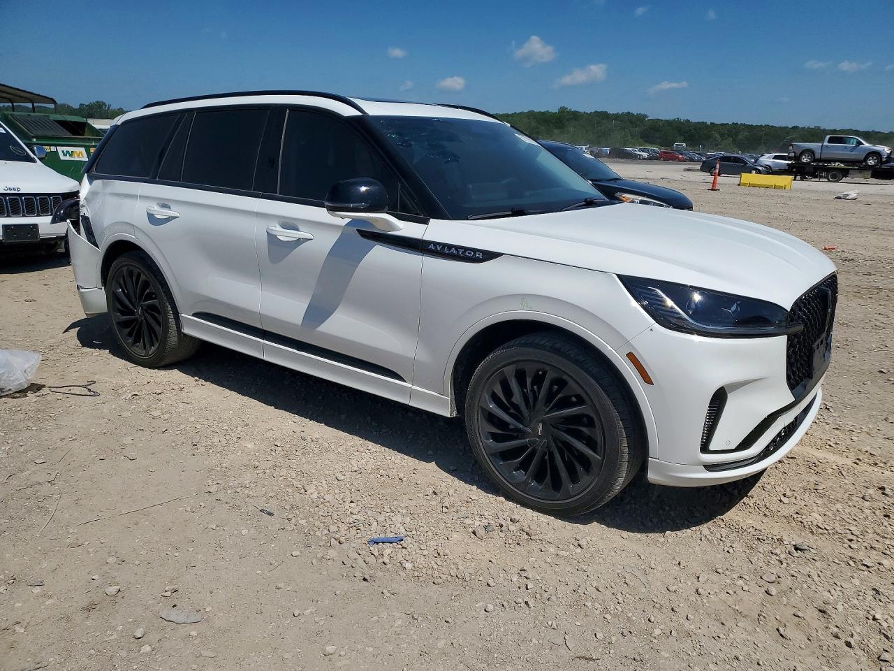 2025 Lincoln Aviator Reserve - Image 4