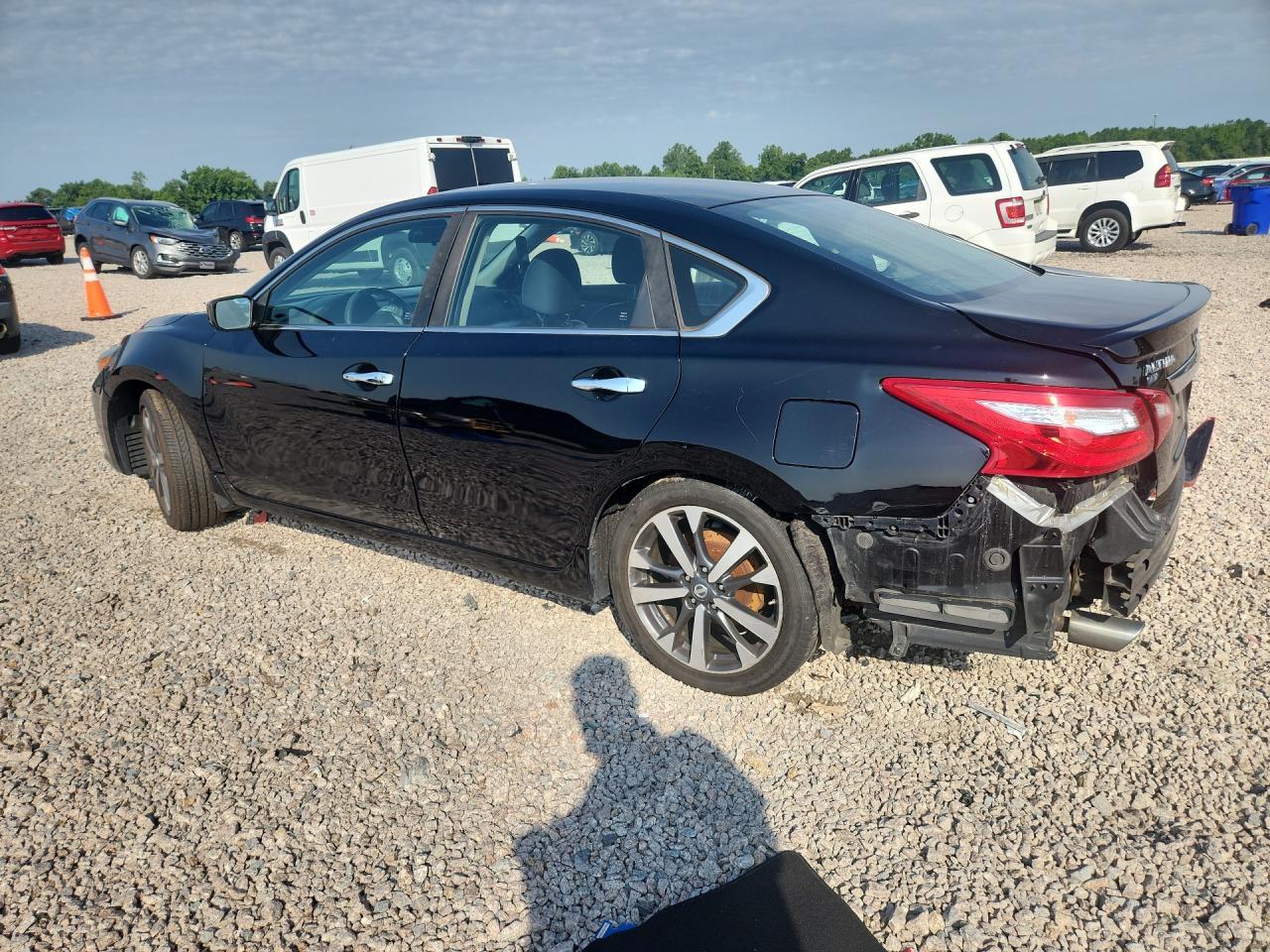 2017 Nissan Altima 2.5 Sr - Фото 2