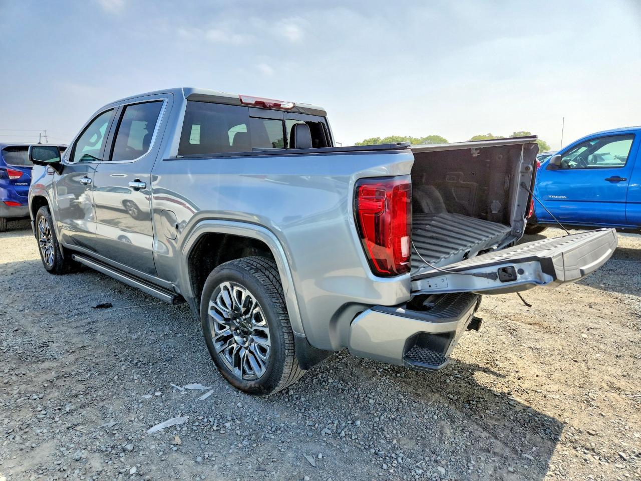 2024 GMC Sierra K1500 Denali Ultimate - Image 2