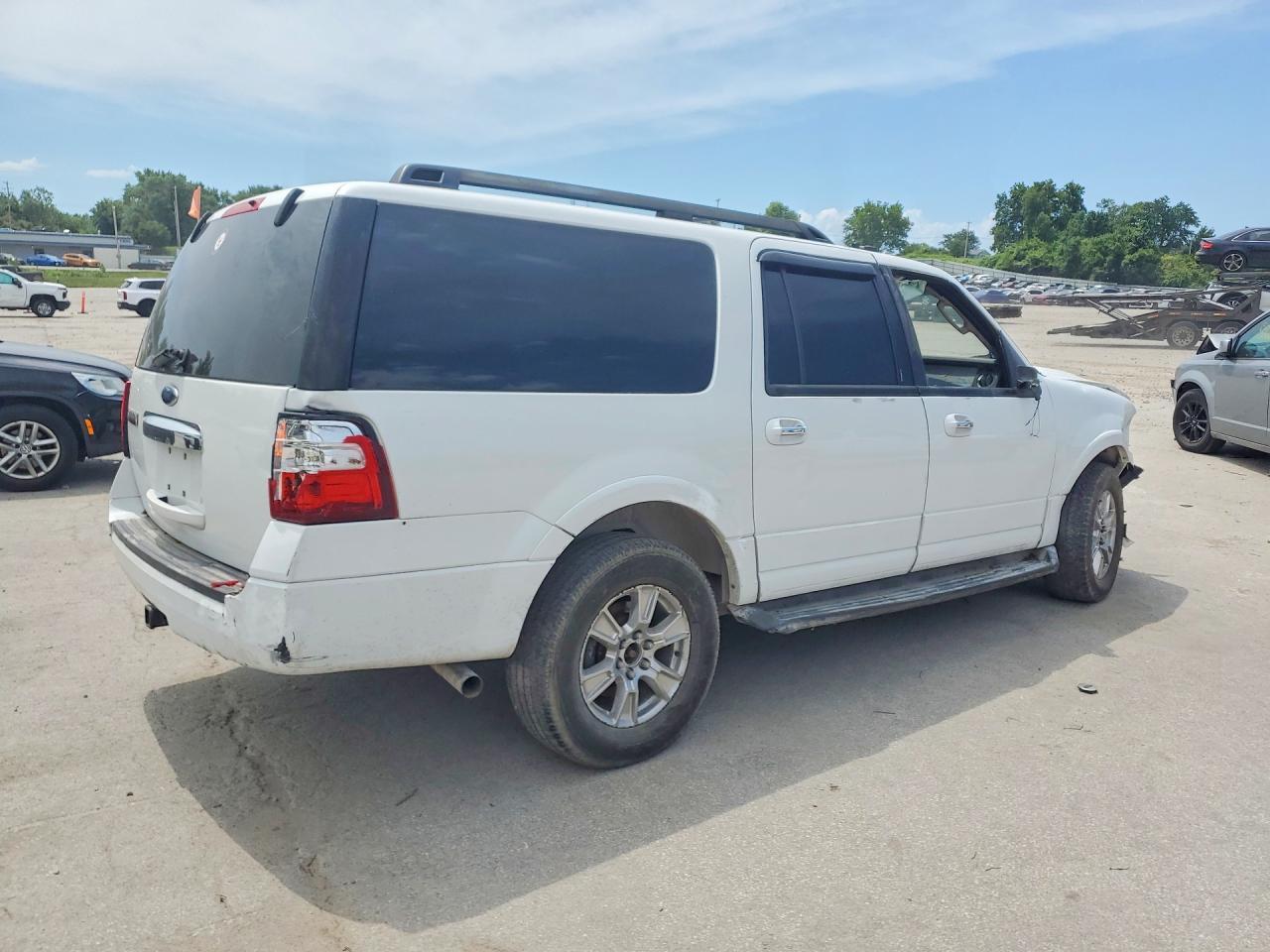 2010 Ford Expedition El Xlt - Image 3