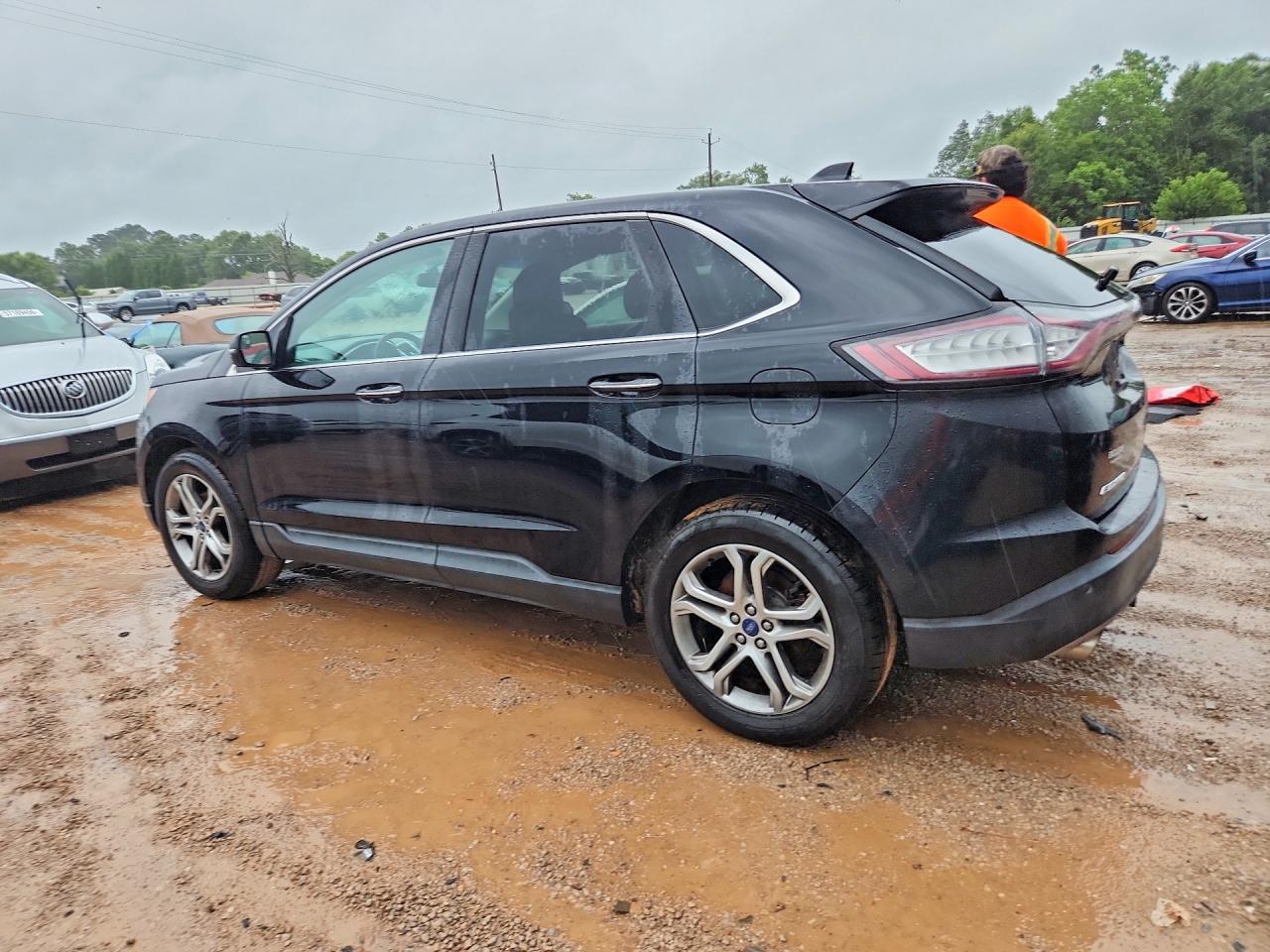 2016 Ford Edge Titanium - Фото 2