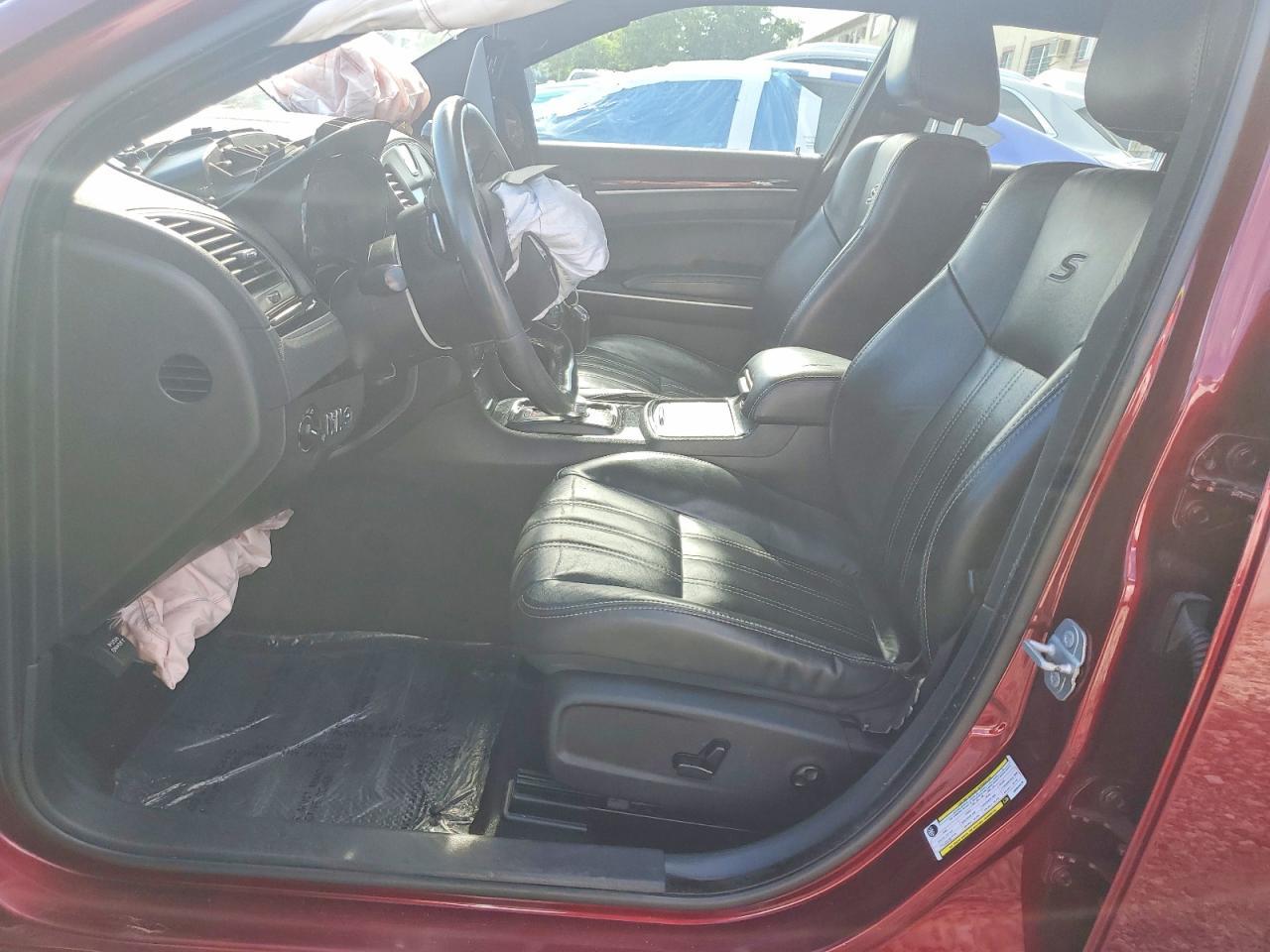 2019 Chrysler 300 S - Image 7