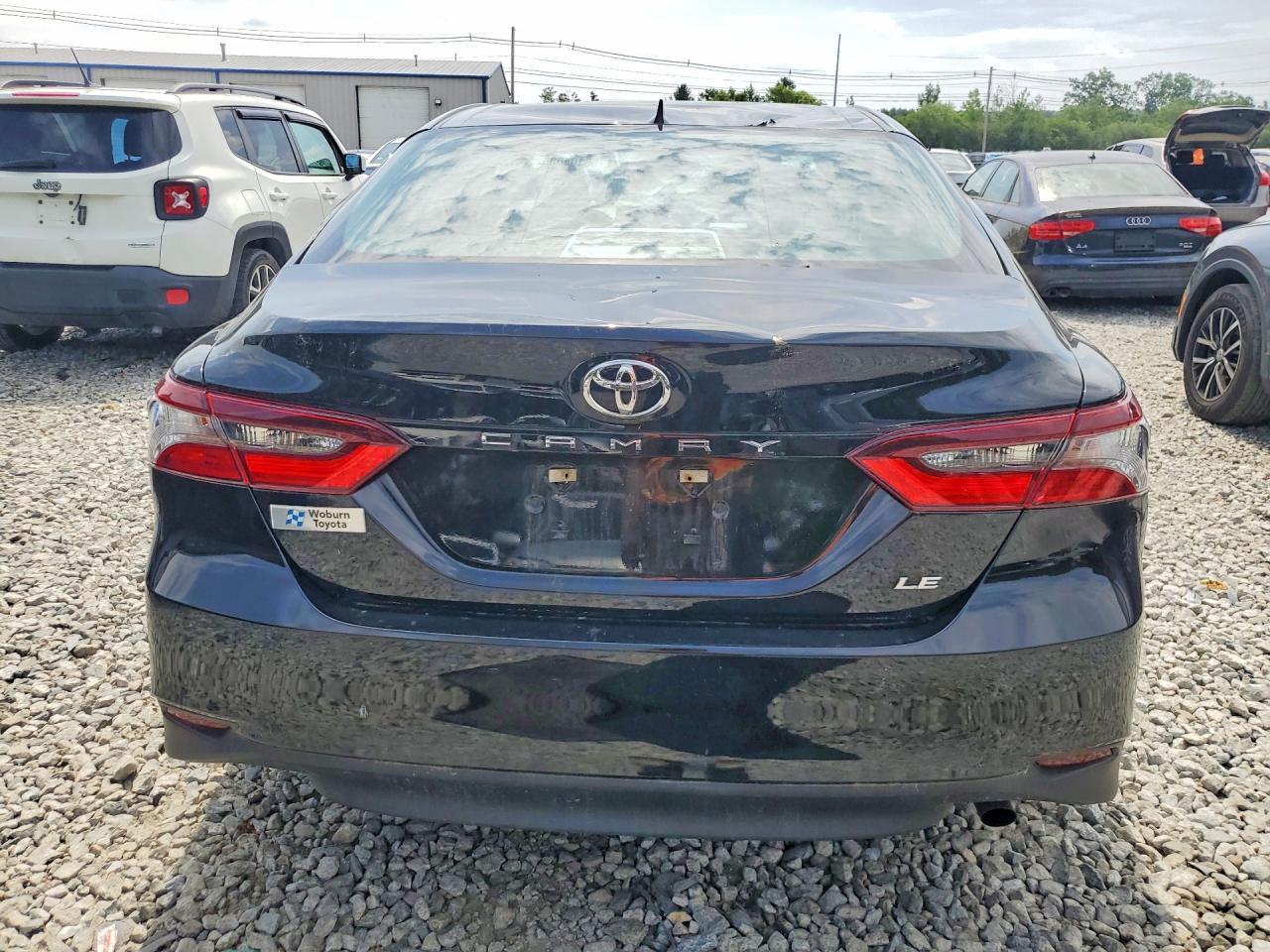 2023 Toyota Camry Le - Image 6