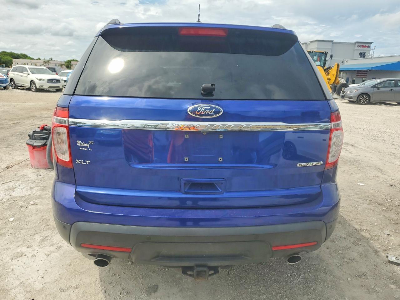 2015 Ford Explorer Xlt - Image 6