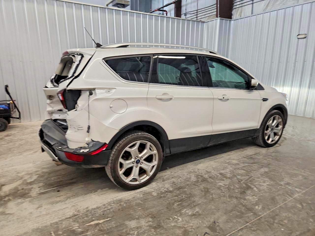 2019 Ford Escape Titanium - Фото 3