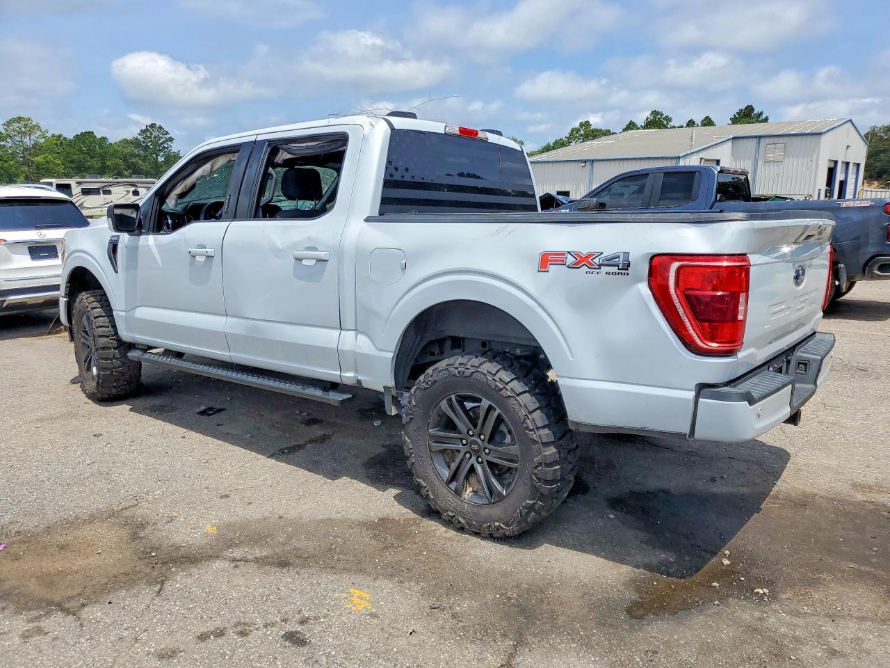 2021 Ford F150 Supercrew - Фото 2