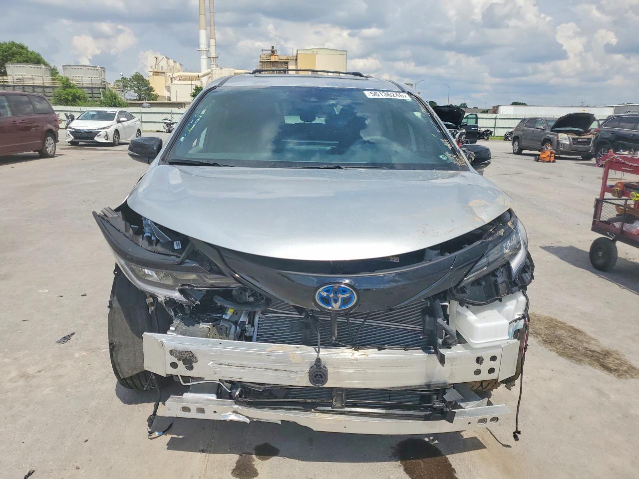 2025 Toyota Sienna Xse 7-Passenger - Фото 5