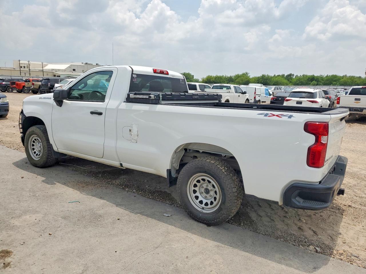 2020 Chevrolet Silverado K1500 - Image 2