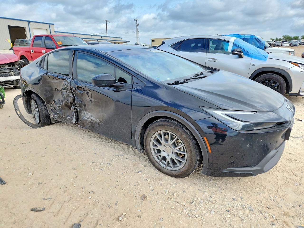 2023 Toyota Prius Le - Фото 4