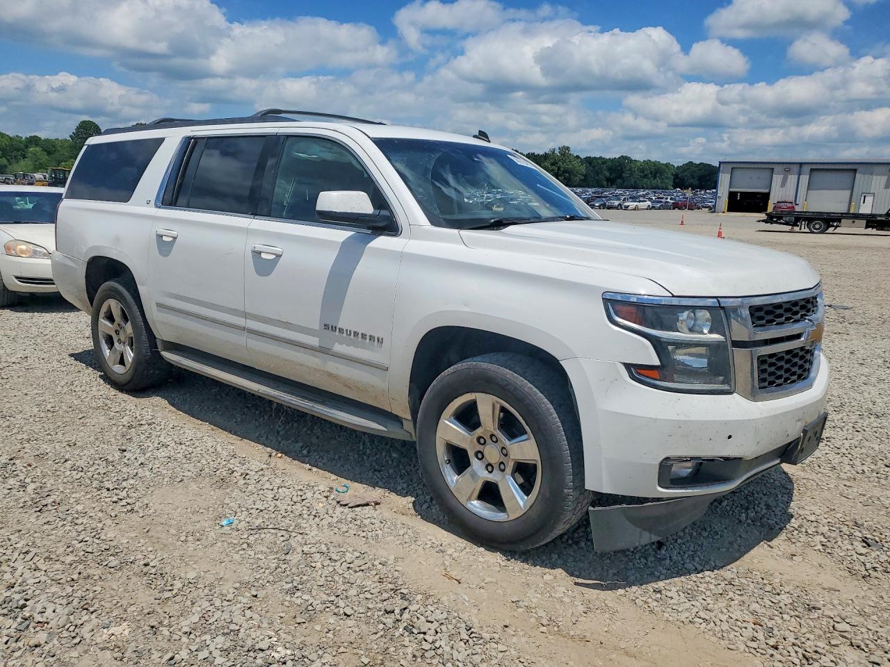 2015 Chevrolet Suburban C1500 Lt - Image 4