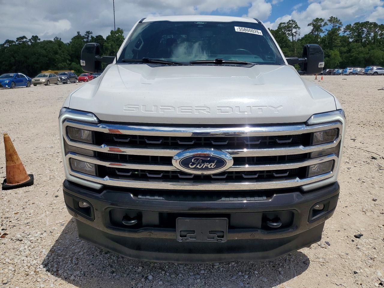 2024 Ford F250 Super Duty - Фото 5