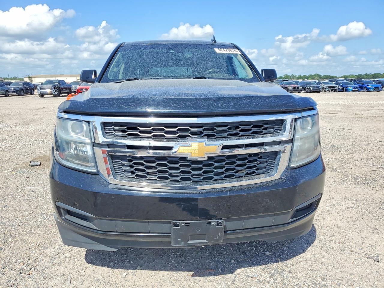 2016 Chevrolet Suburban C1500 Lt - Image 5
