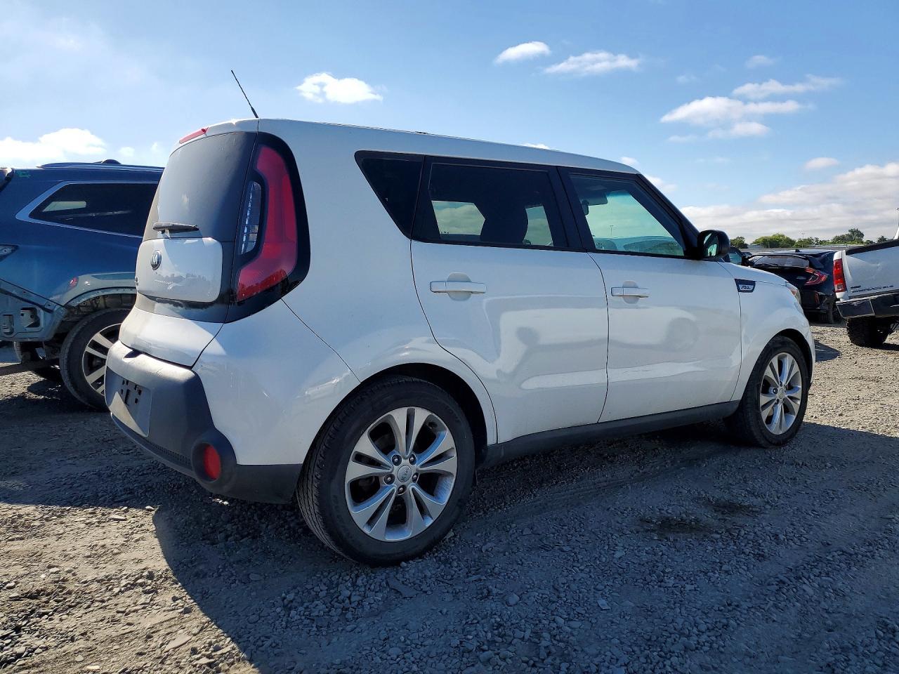 2015 Kia Soul + - Image 3