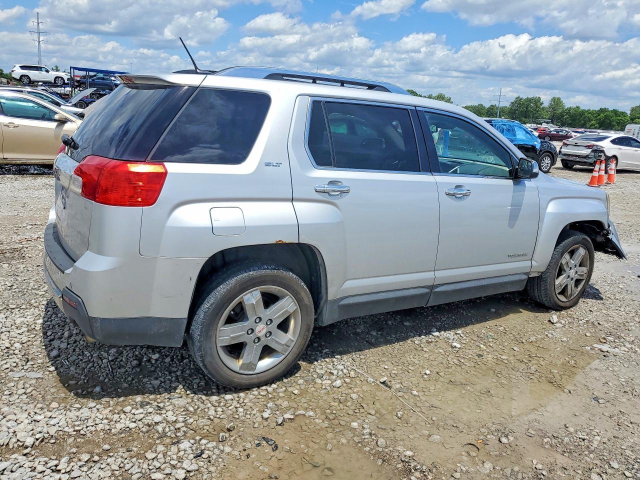2013 GMC Terrain Slt - Image 3