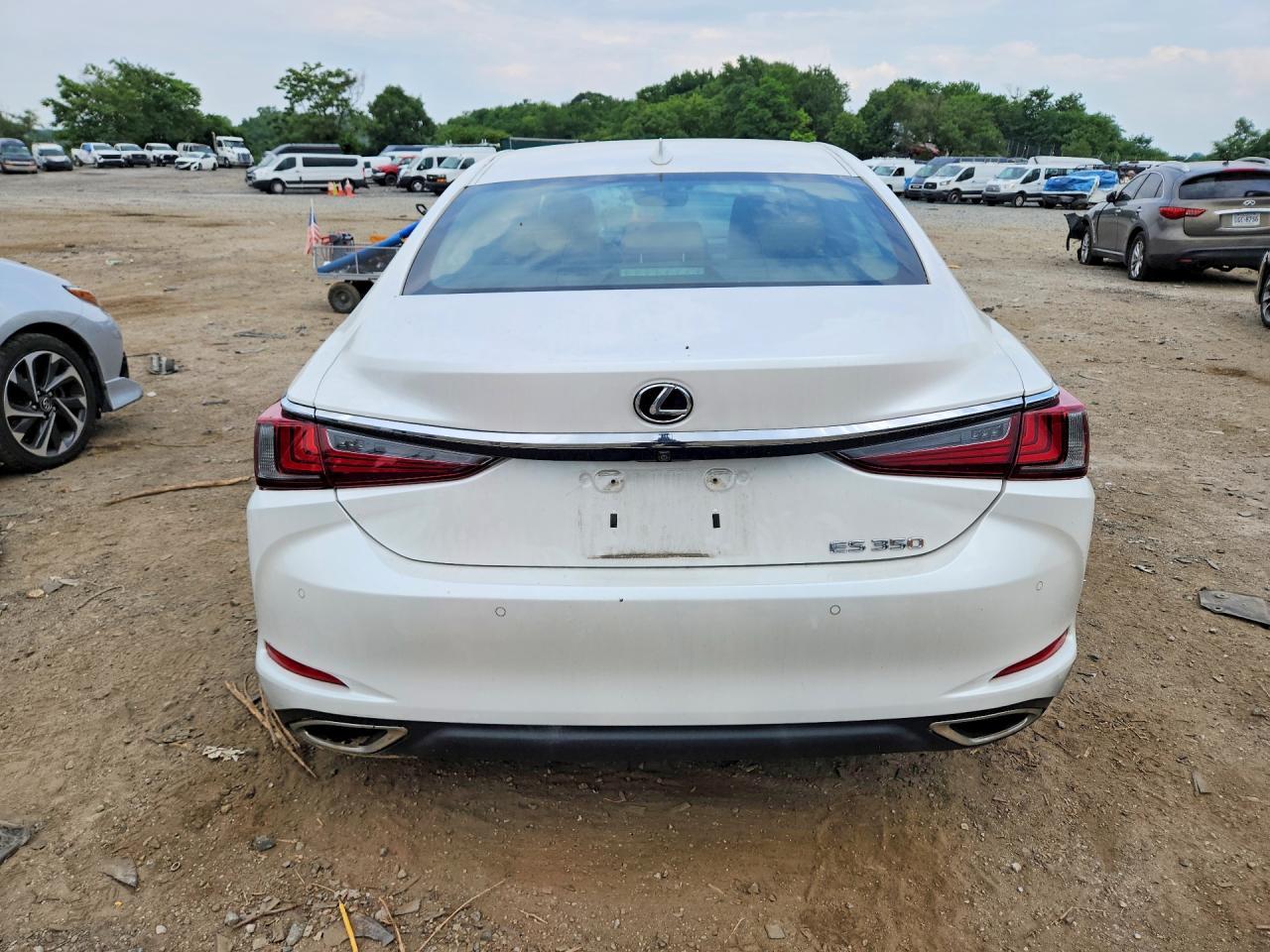 2019 Lexus Es 350 - Image 6