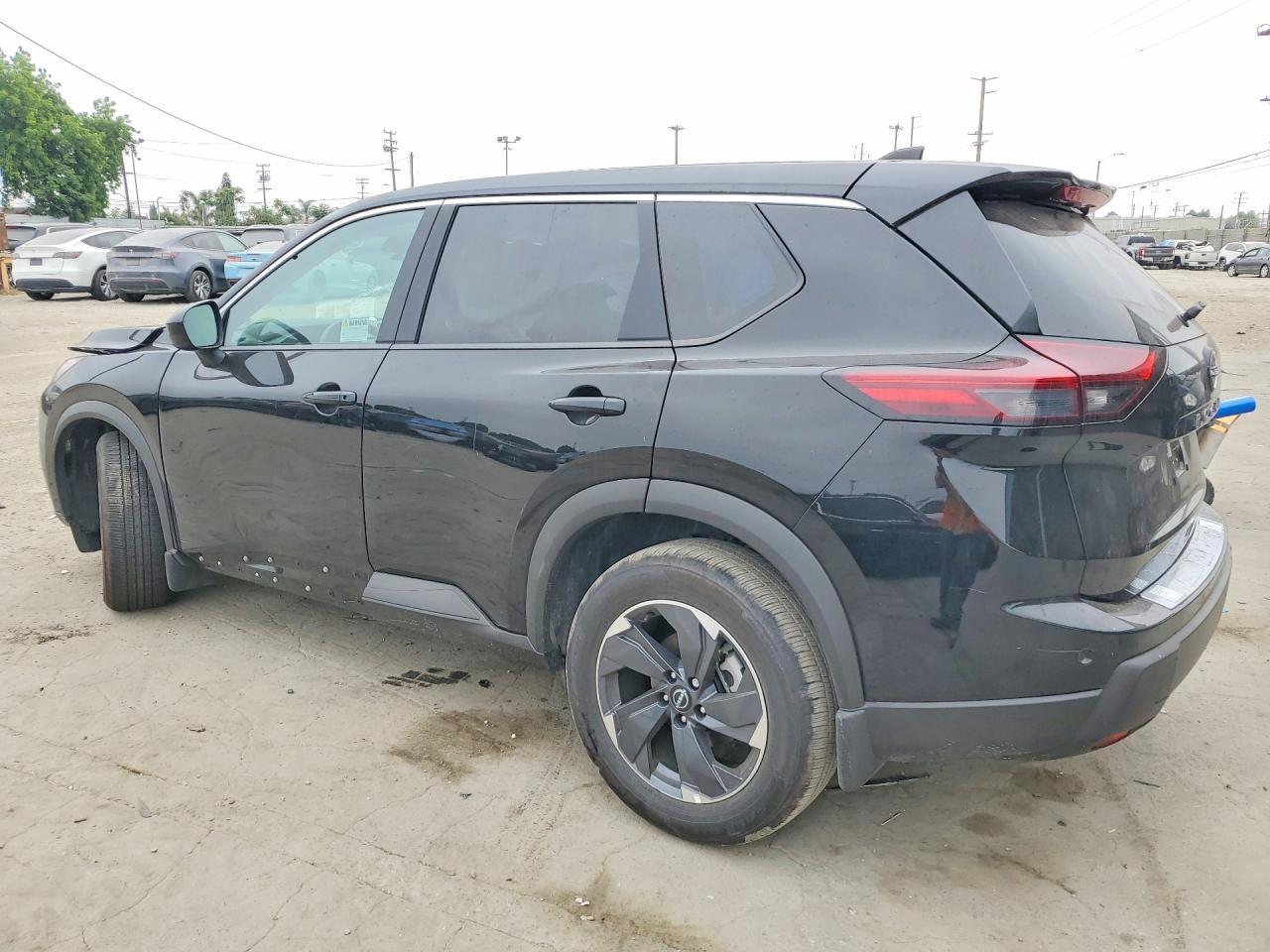 2026 Nissan Rogue Sv - Image 2
