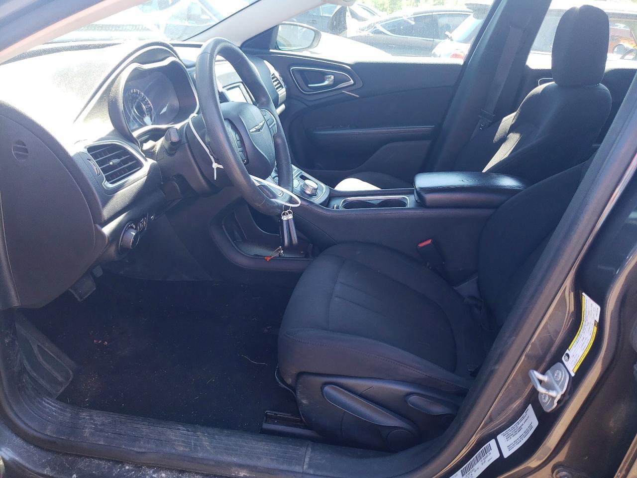 2015 Chrysler 200 Limited - Фото 7