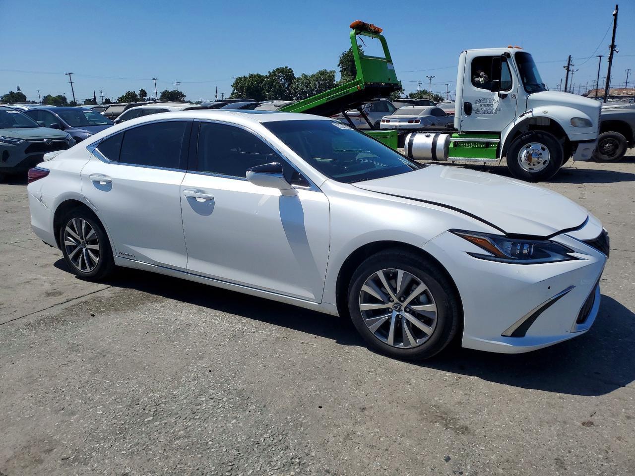 2021 Lexus Es 300H Base - Фото 4