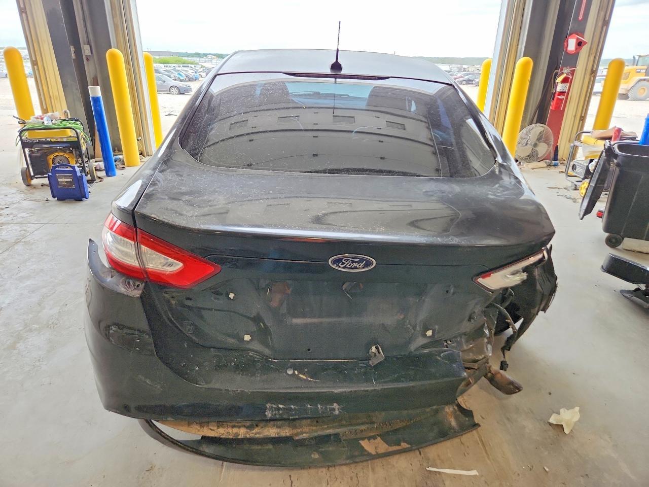 2013 Ford Fusion Se - Фото 6