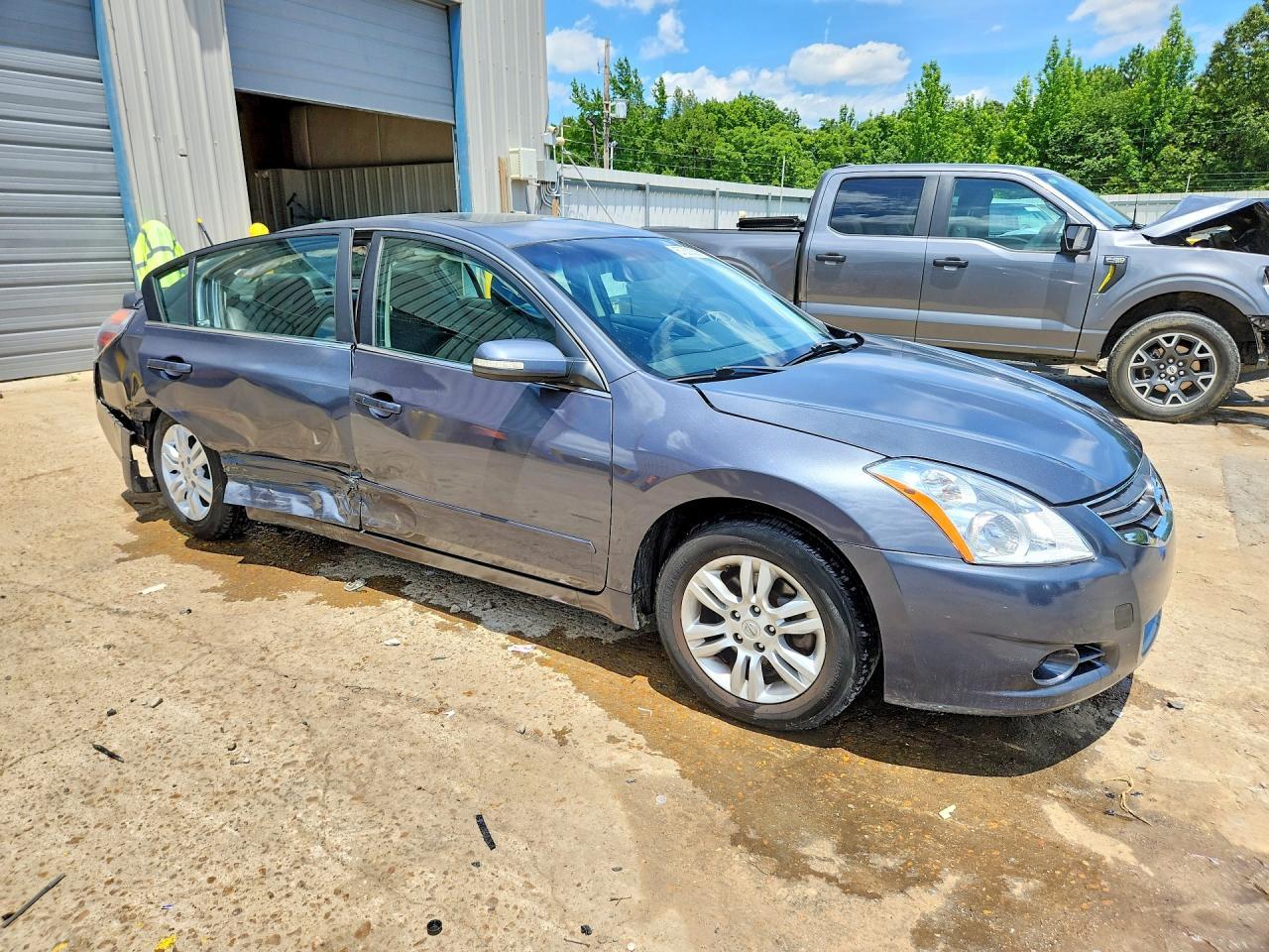 2011 Nissan Altima 2.5 - Image 4