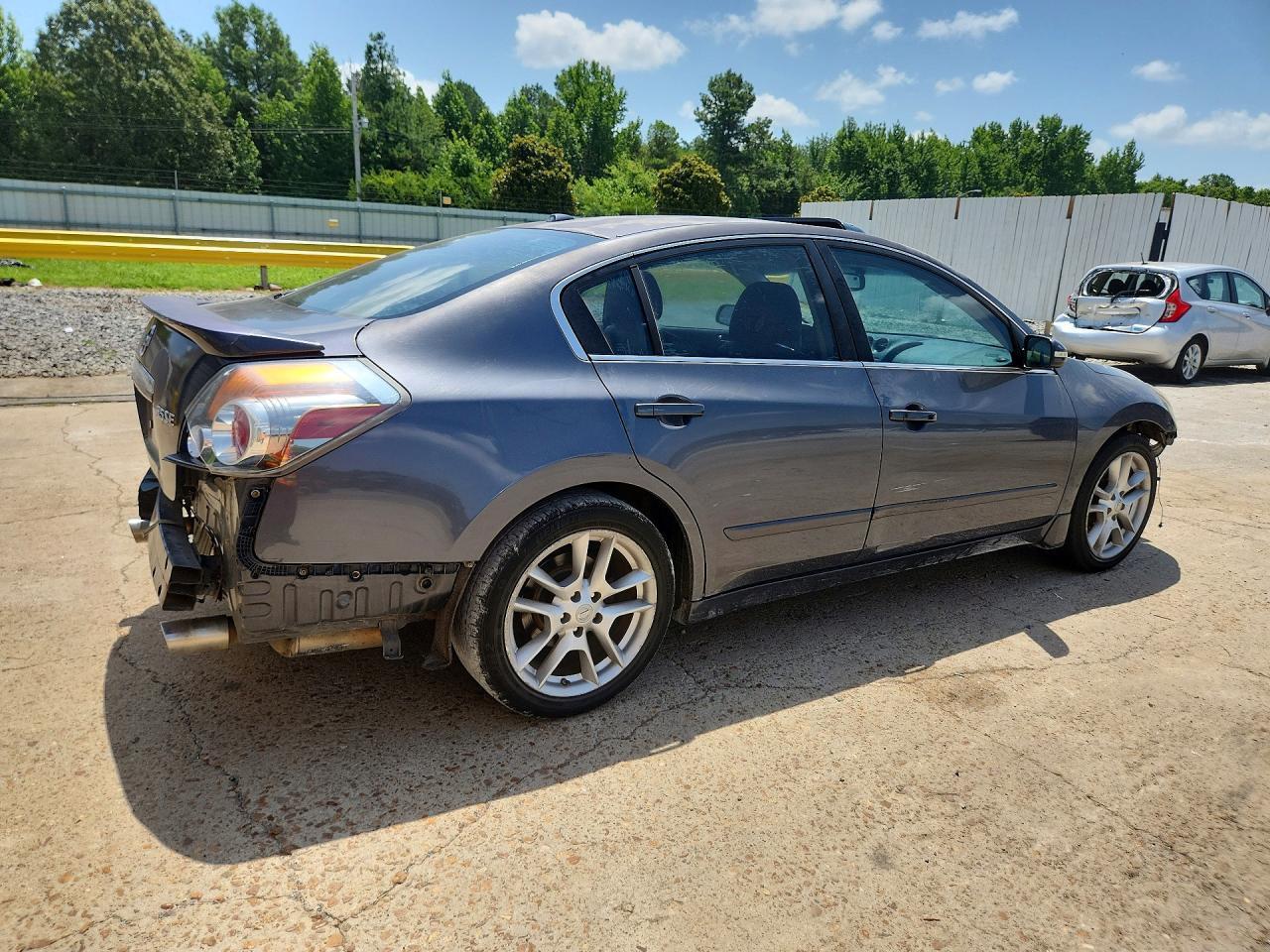 2008 Nissan Altima 3.5 Se - Фото 3