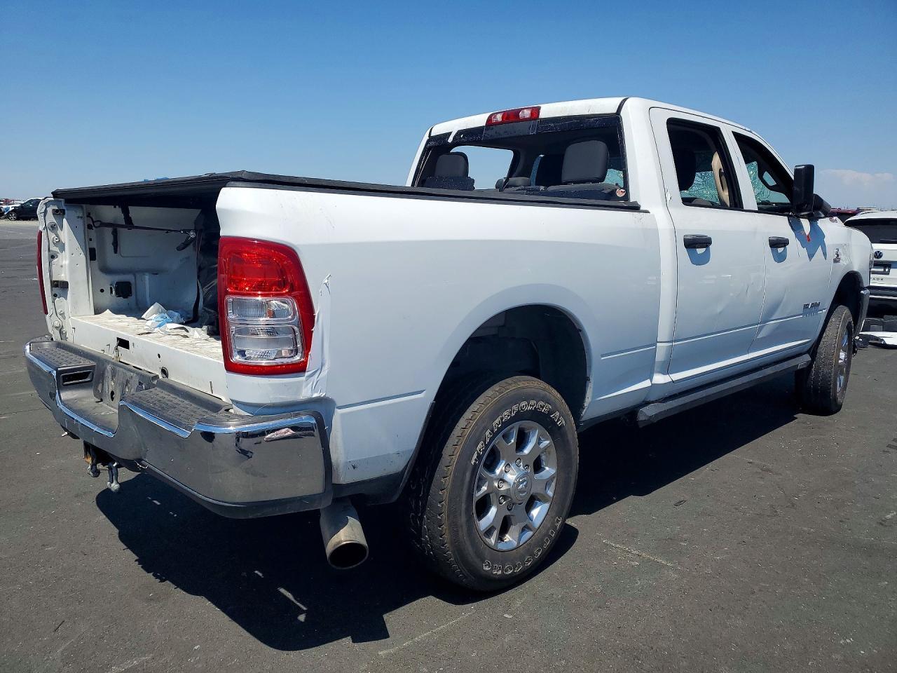 2020 Ram 2500 Tradesman - Фото 3