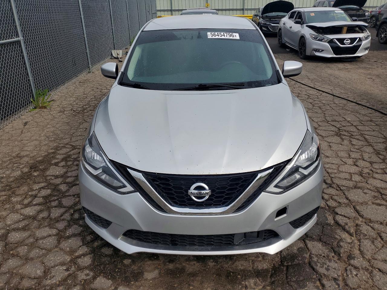 2018 Nissan Sentra S - Фото 5
