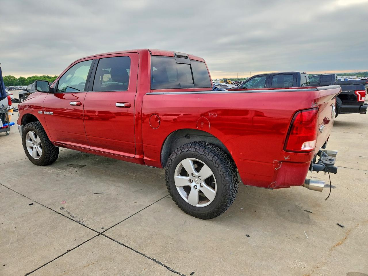 2009 Dodge Ram 1500 - Image 2