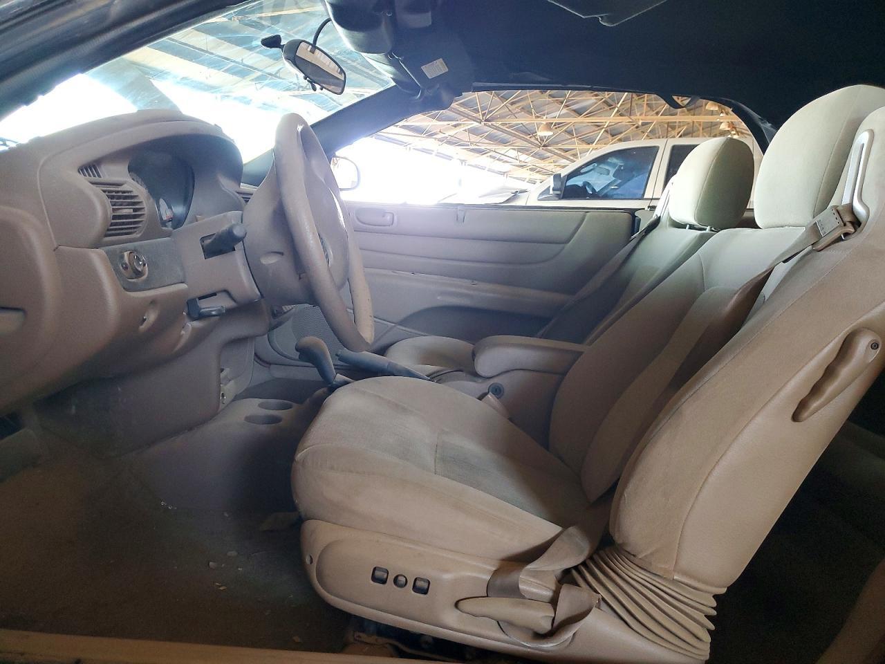 2004 Chrysler Sebring Gtc - Image 7