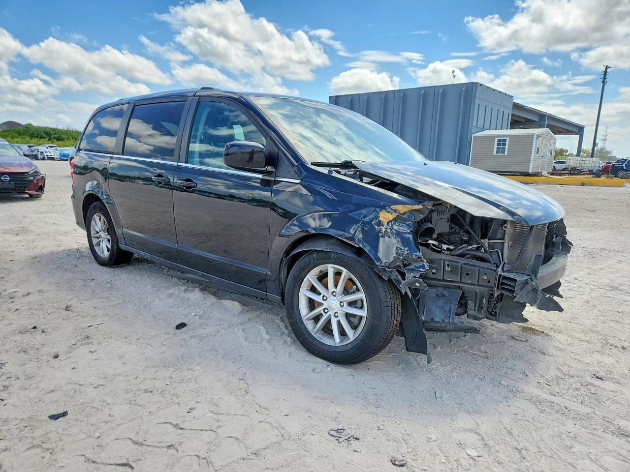 2018 Dodge Grand Caravan Sxt - Image 4
