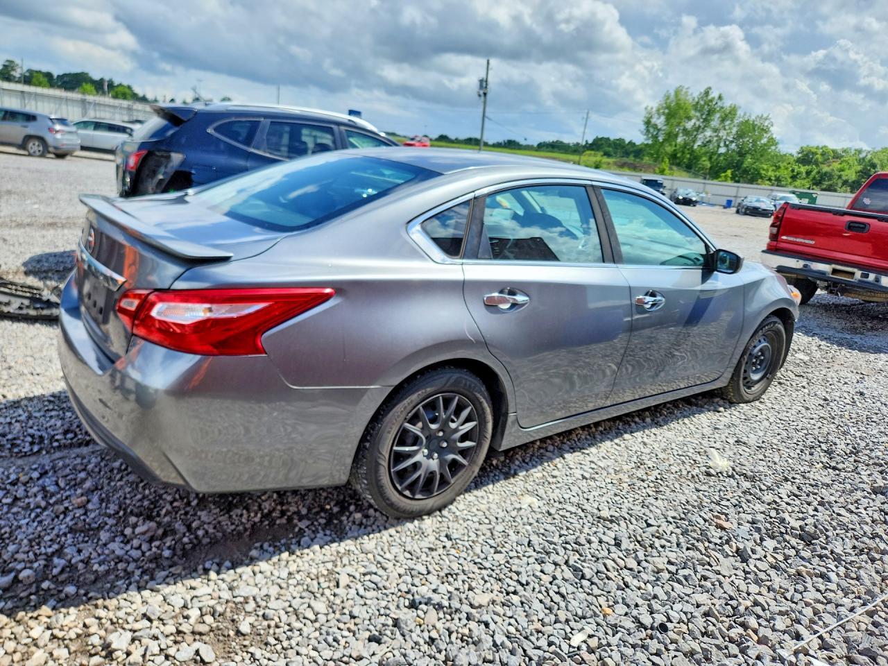 2016 Nissan Altima 2.5 S - Image 3