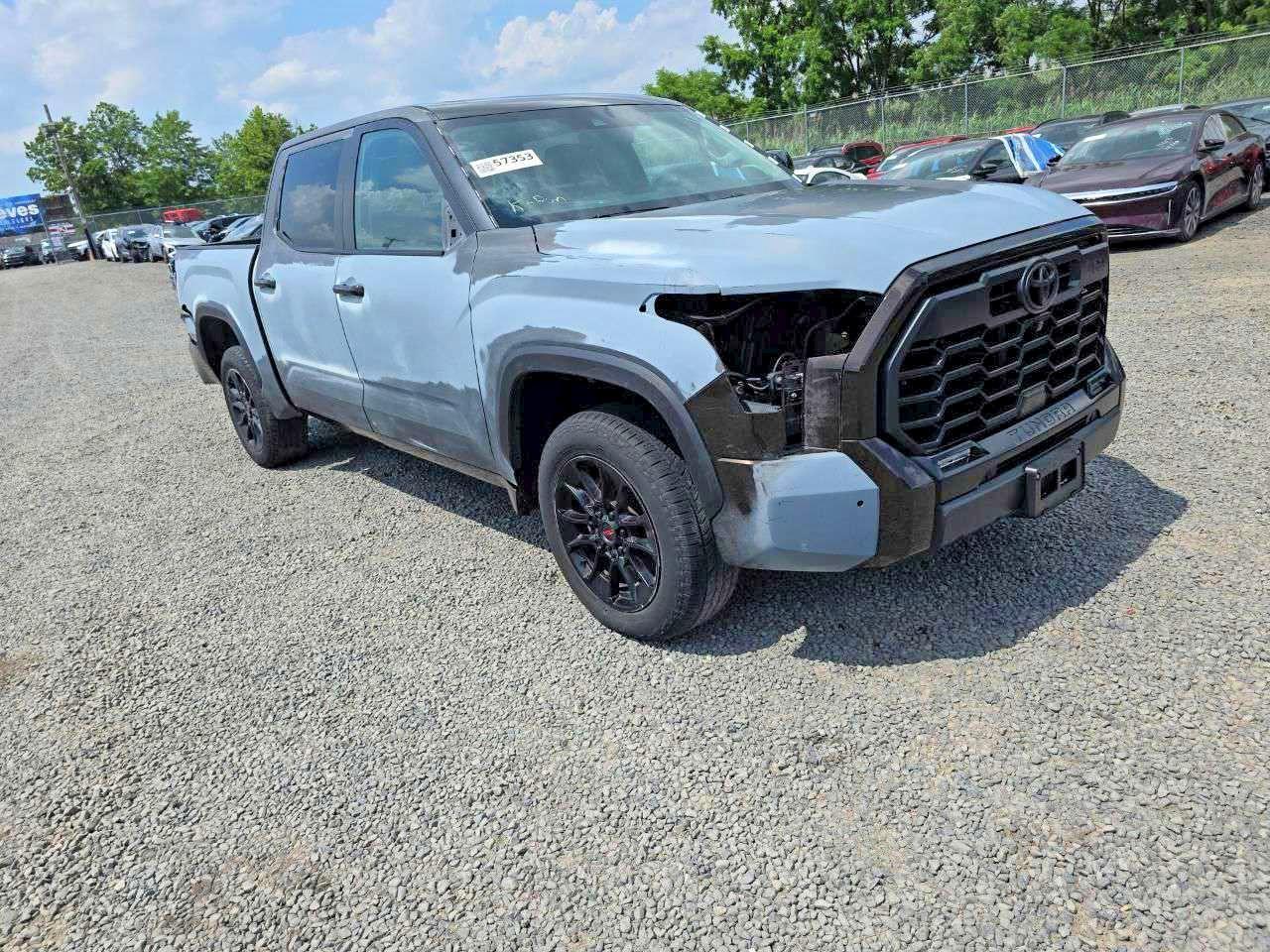 2024 Toyota Tundra Limited - Фото 3