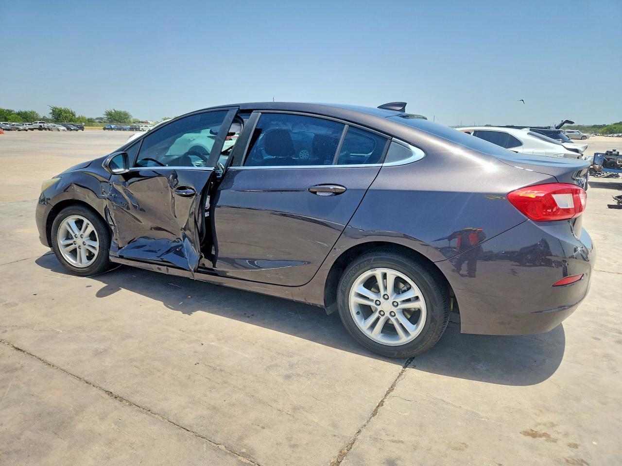 2017 Chevrolet Cruze Lt - Фото 2