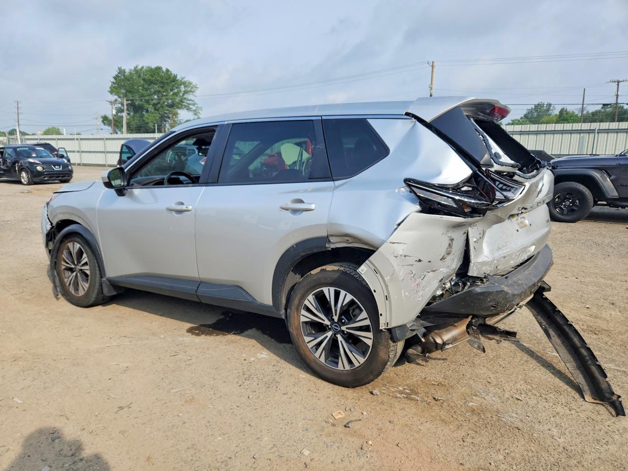 2023 Nissan Rogue Platinum - Фото 2