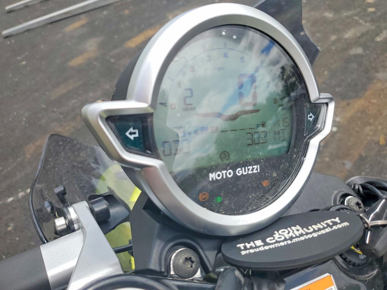 2026 Moto Guzzi V7 Sport - Image 7