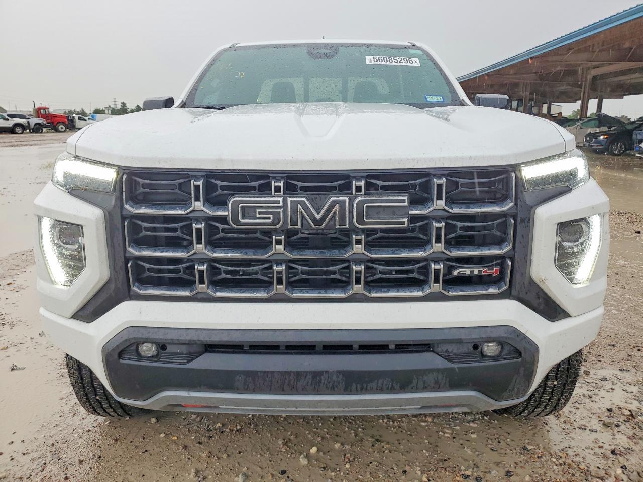 2025 GMC Canyon At4 - Image 5